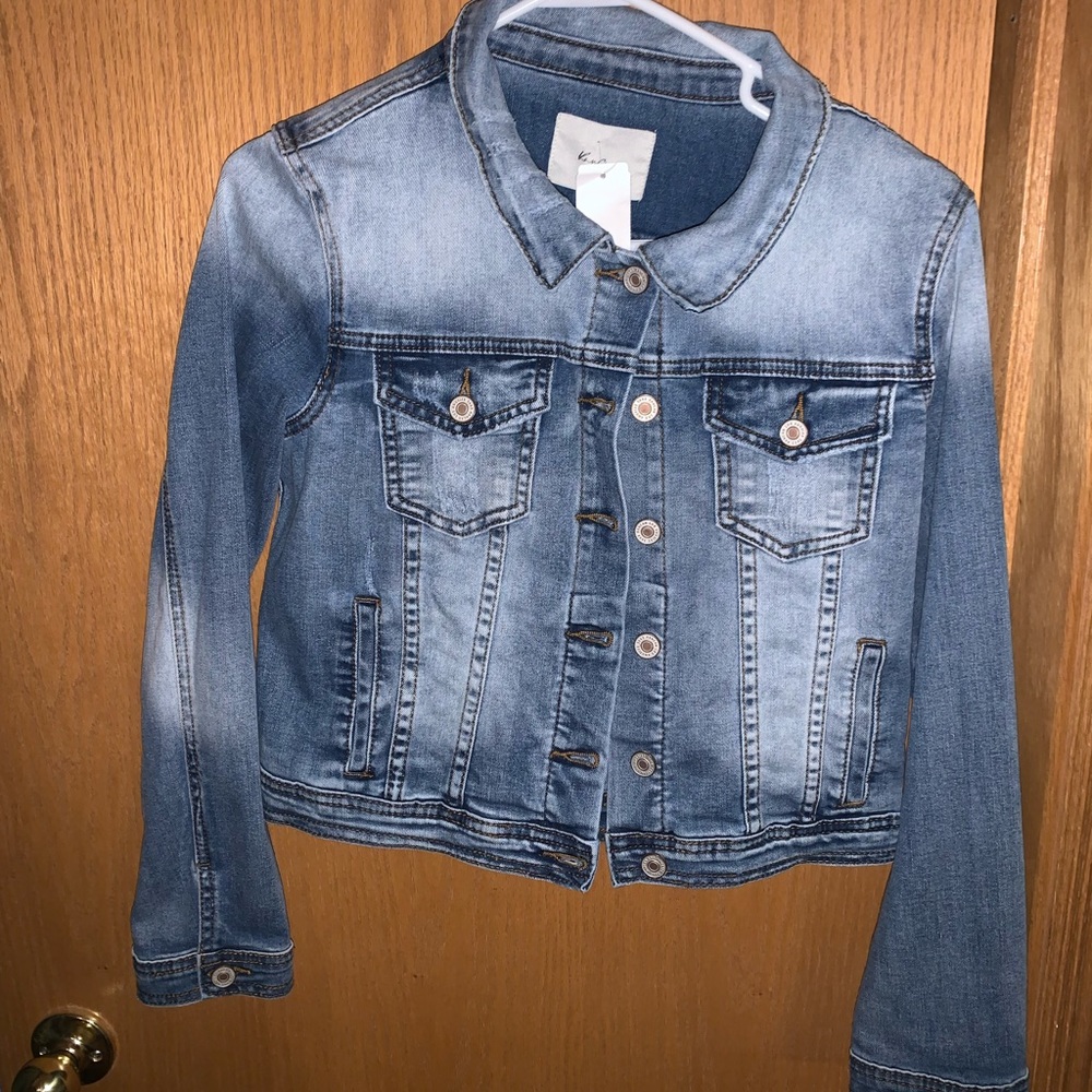 KanCan light wash jean jacket